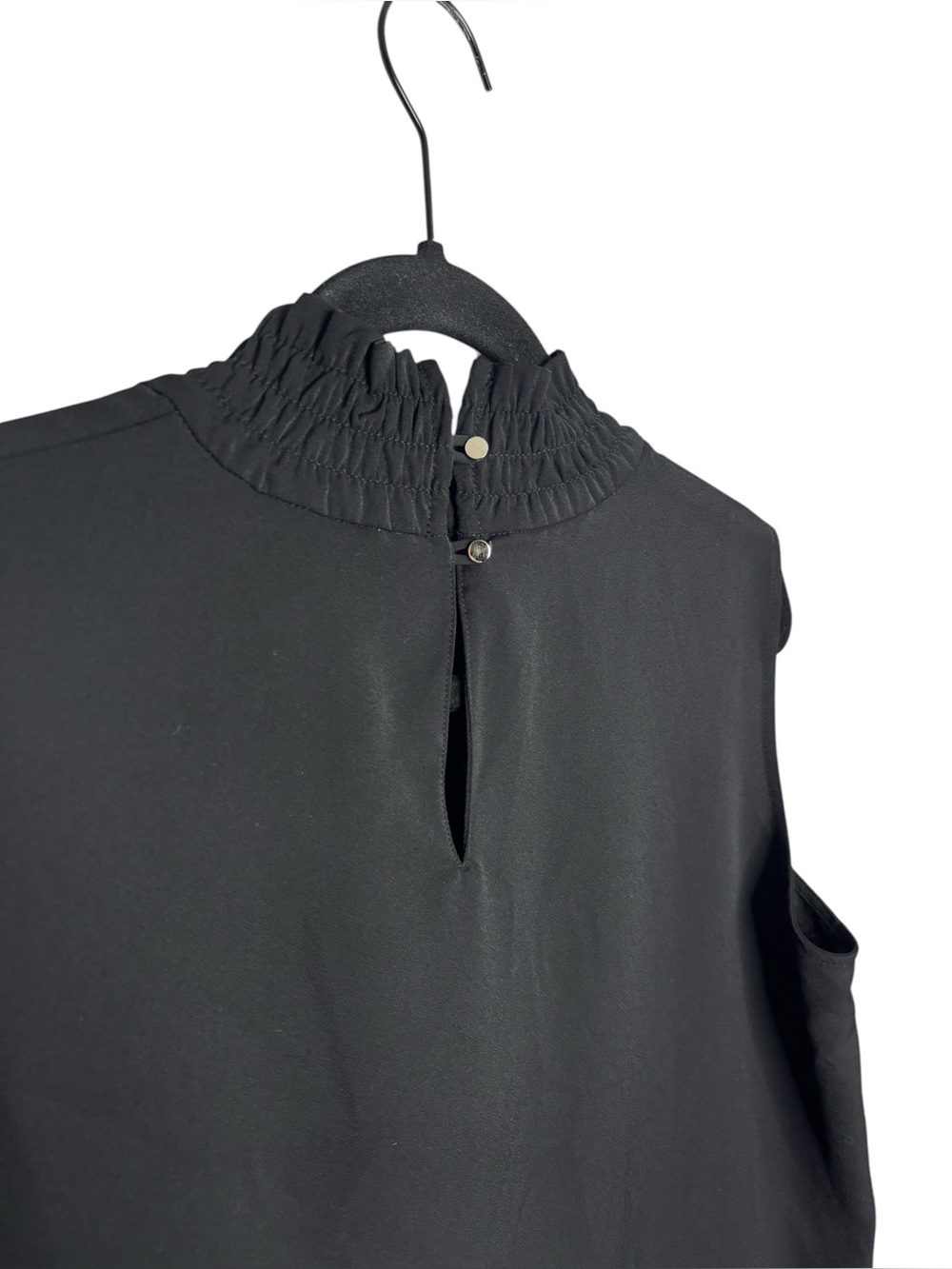 Ming Wang Smocked Mock Neck Sleeveless Black Blouse Size L Chic Business Casual - Picture 5 of 12